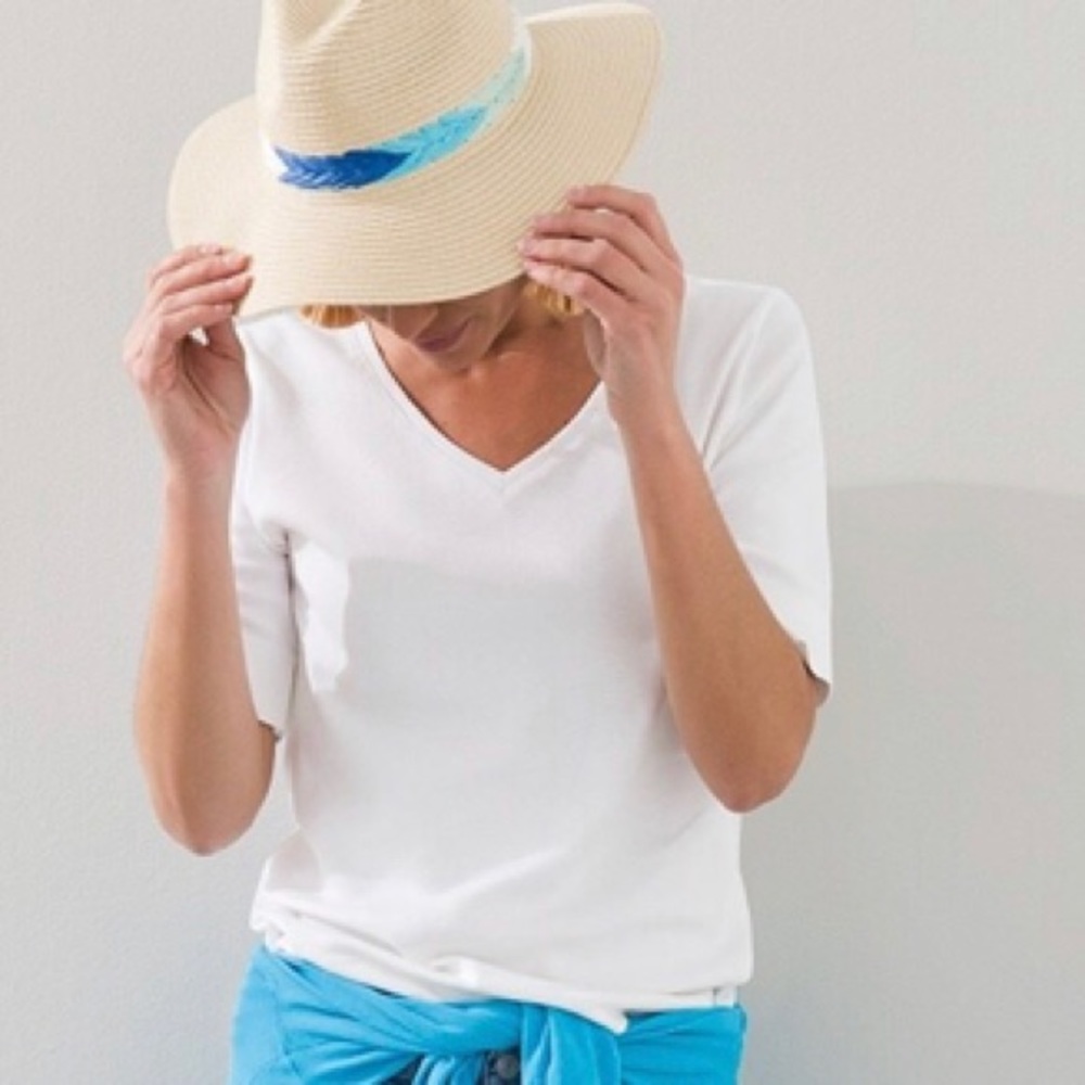 NWT Chico’s white button vneck tee